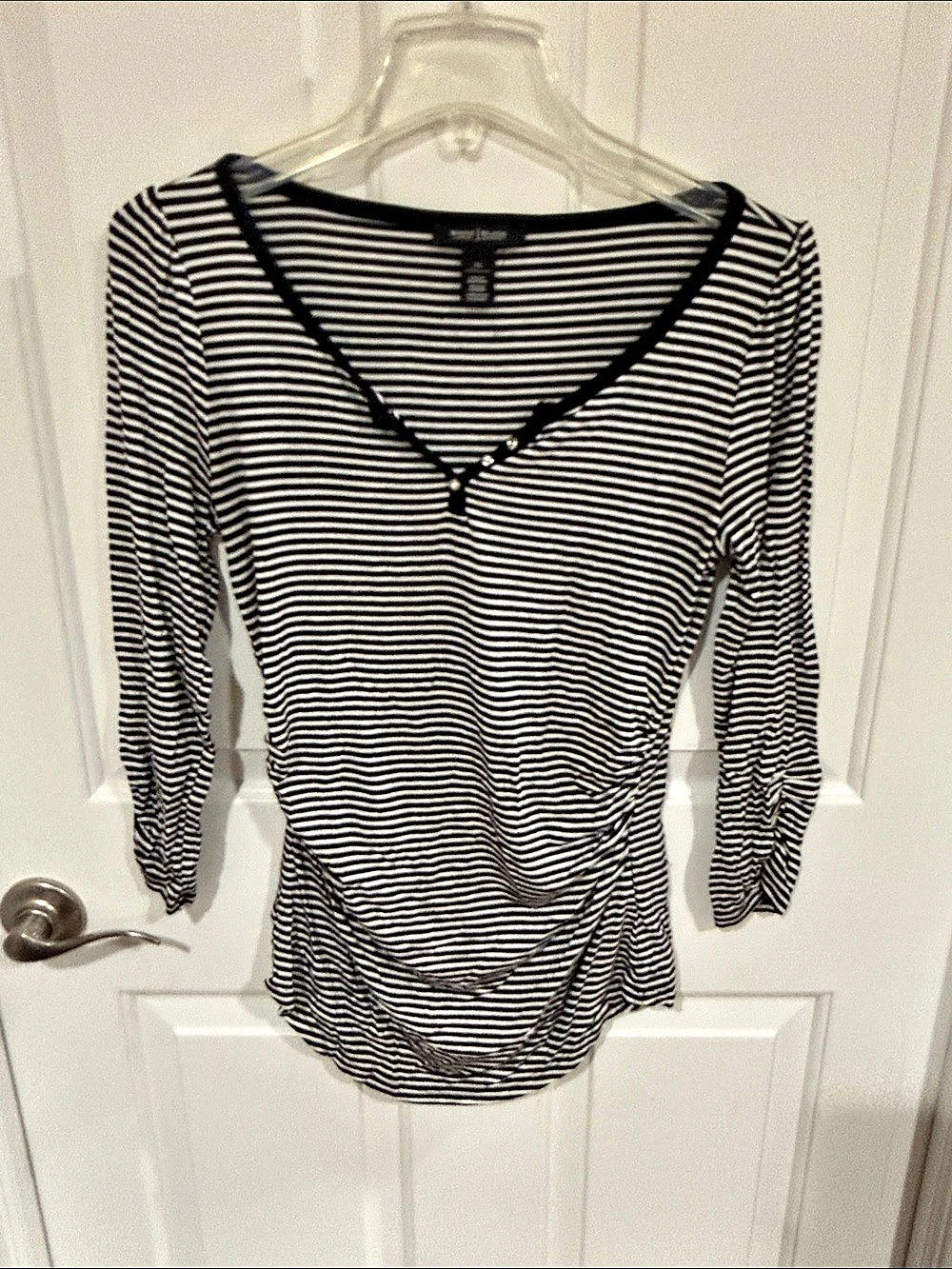 White House Black Market Striped Ruched Top in Black & White Size XS b38